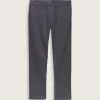 Authentische Chino Slim Hose