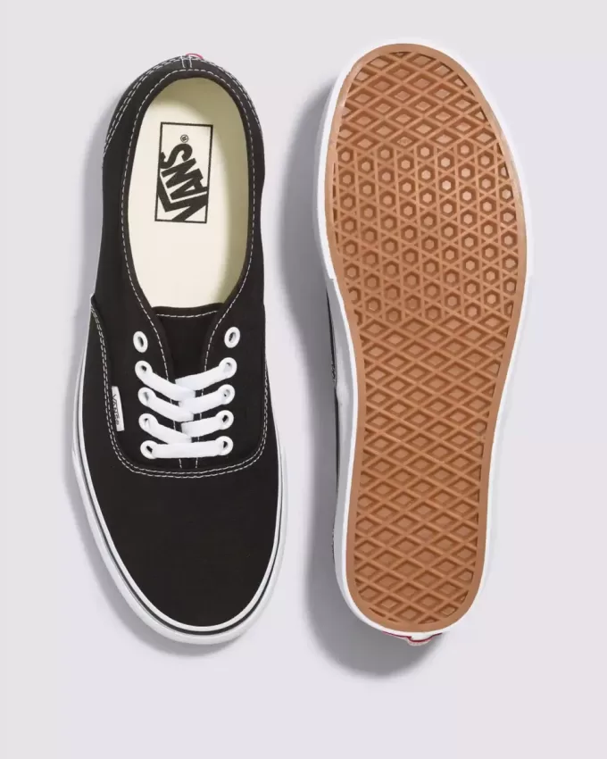 Authentischer breiter Schuh