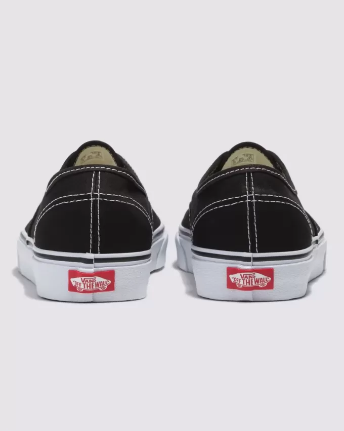 Authentischer breiter Schuh