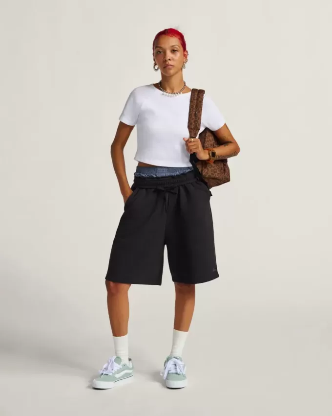 Fleece-Shorts mit Logo-Schriftzug