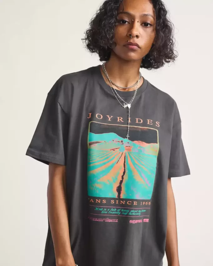 Honeyfields T-Shirt Honeyfields T-Shirt