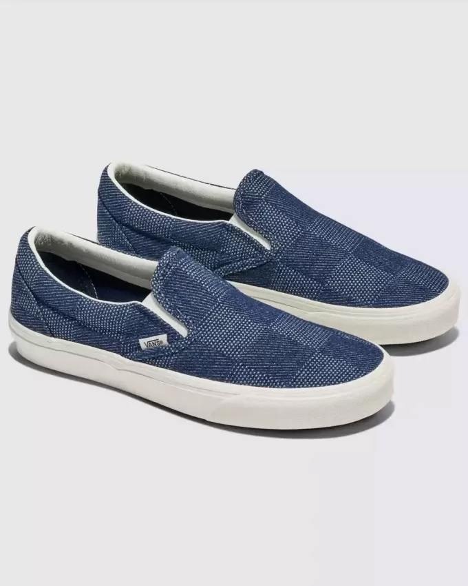 Klassischer Slip-On-Jeansschuh Klassischer Slip-On-Jeansschuh