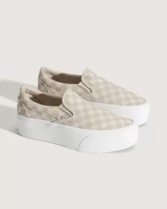 Klassischer Slip-On-Plateauschuh mit Schachbrettmuster