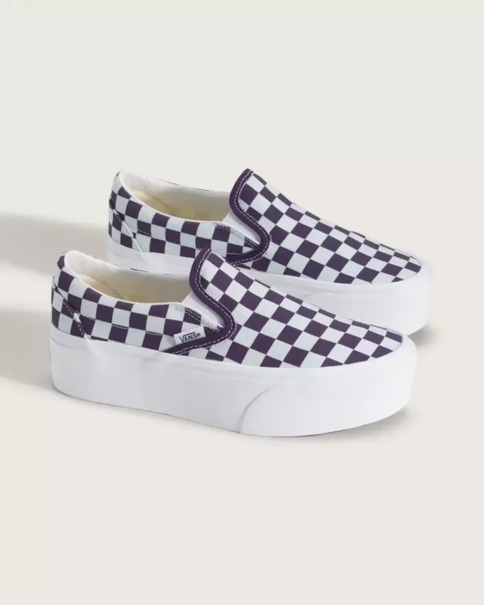 Klassischer Slip-On-Plateauschuh mit Schachbrettmuster