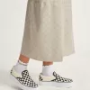 Klassischer Slip-On-Plateauschuh mit Schachbrettmuster Klassischer Slip-On-Plateauschuh mit Schachbrettmuster