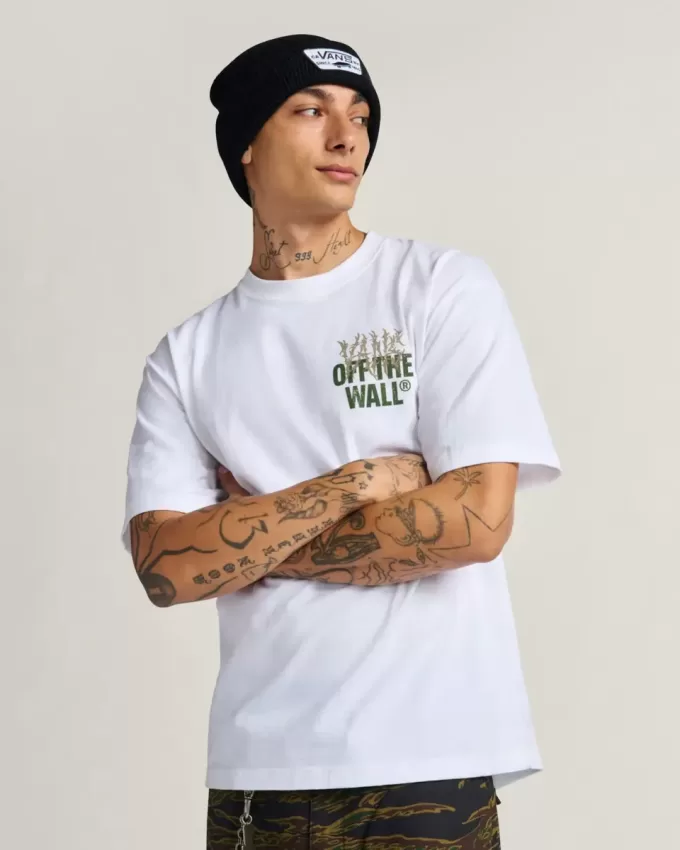 Metallwand-T-Shirt