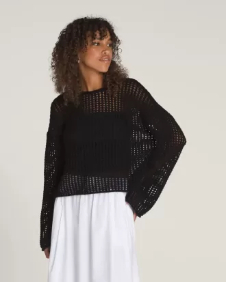 Mila – Kurzer Rundhalspullover mit offenem Strickmuster