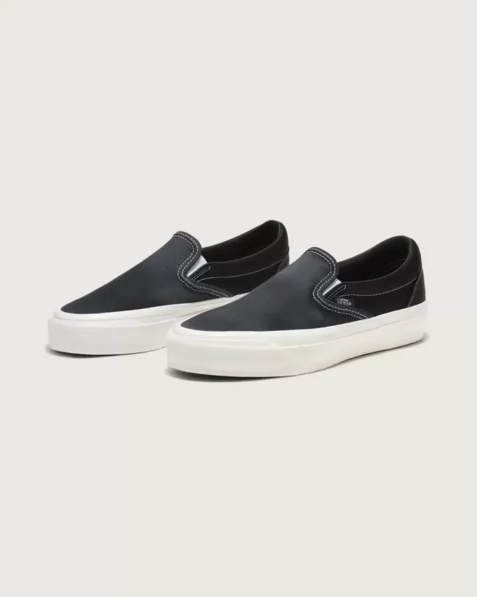 Premium Classic Slip-On Satinschuh