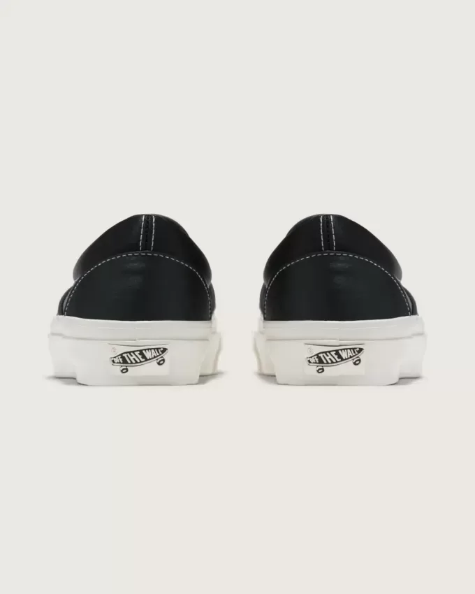 Premium Classic Slip-On Satinschuh