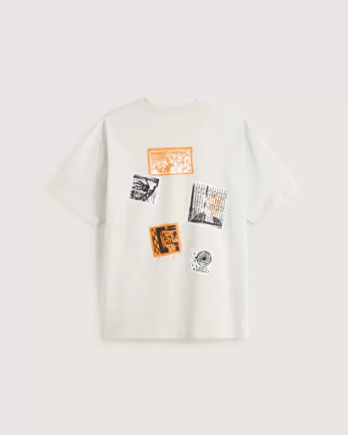 T-Shirt mit Punk-Patch T-Shirt mit Punk-Patch